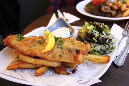british-dish-fish-and-chips