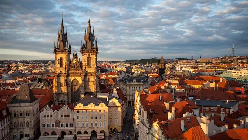 Start Your Journey by Buying Flights to Europe