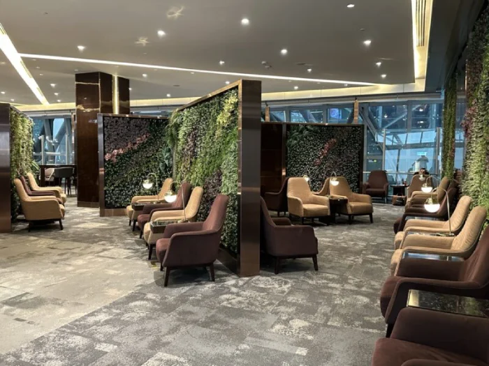 Thai Airways Royal Orchid Prestige Lounge: Bangkok Suvarnabhumi Airport