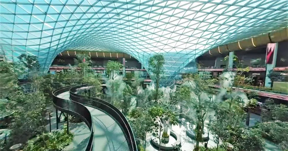 Qatar Airways Al Mourjan Business Lounge - South Hamad International Airport, Doha