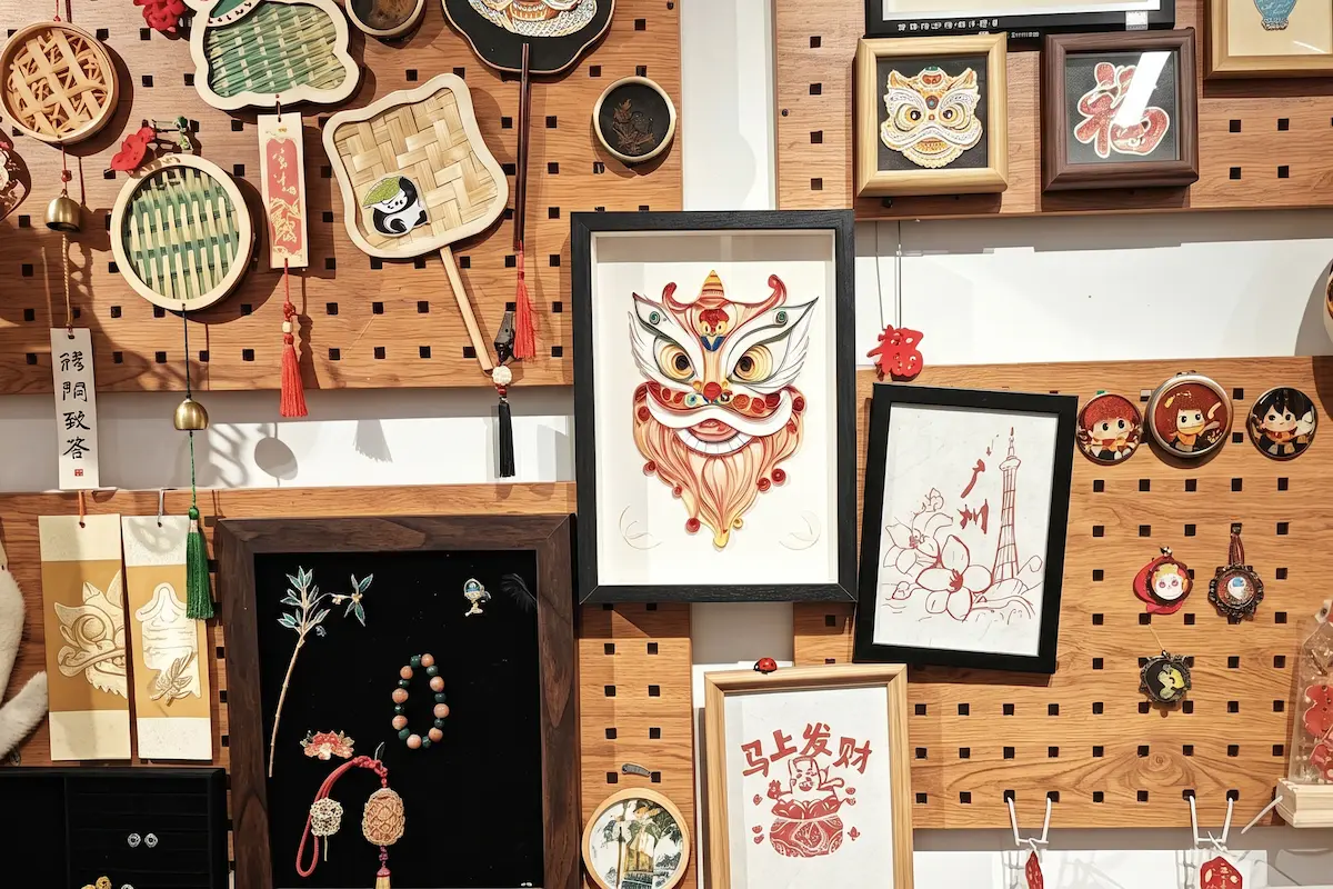 Traditional Guangdong handicrafts and intricate Chinese decorative artwork