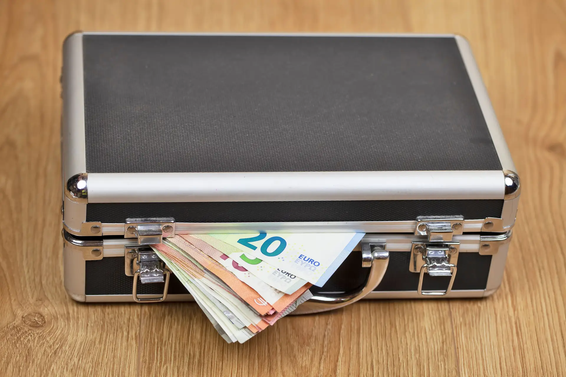 Suitcase stuffed with cash and gold bullion seized at an airport