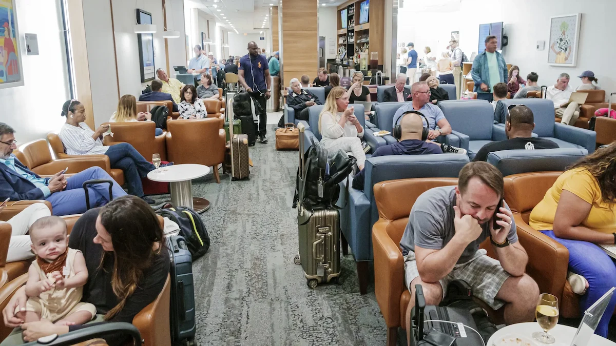 Why Are Airport Lounges So Crowded Now?