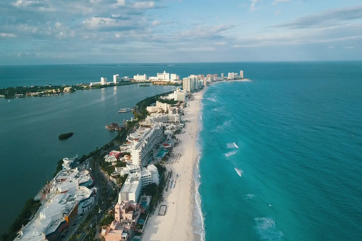 Cancun City Guide: Beaches, Things to Do & Tips