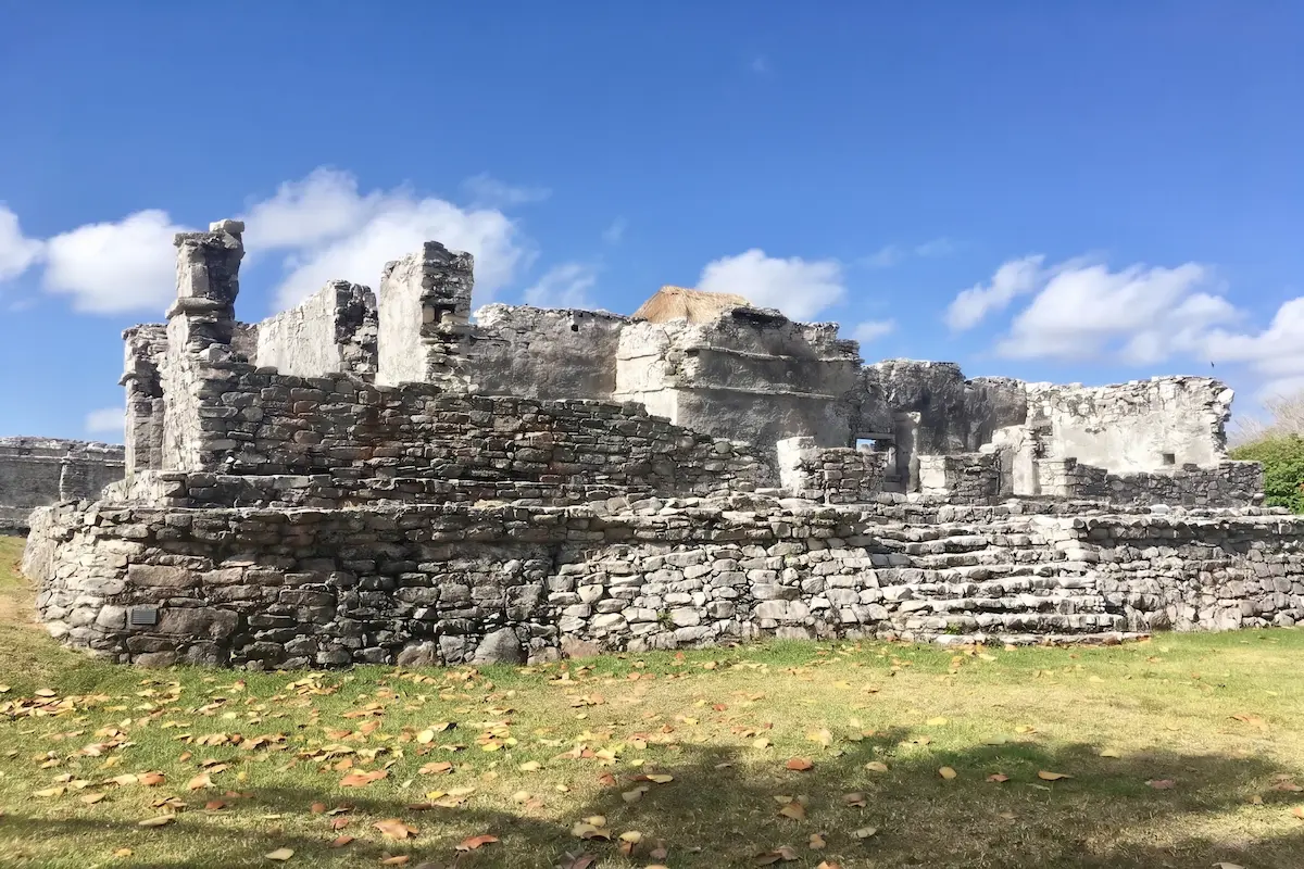 Yamil Lu'um in Cancun