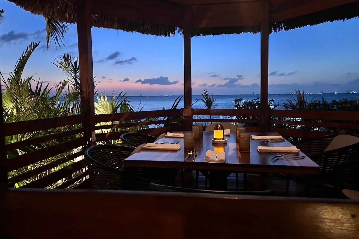 Fred's Restaurant Cancun Lagoon View