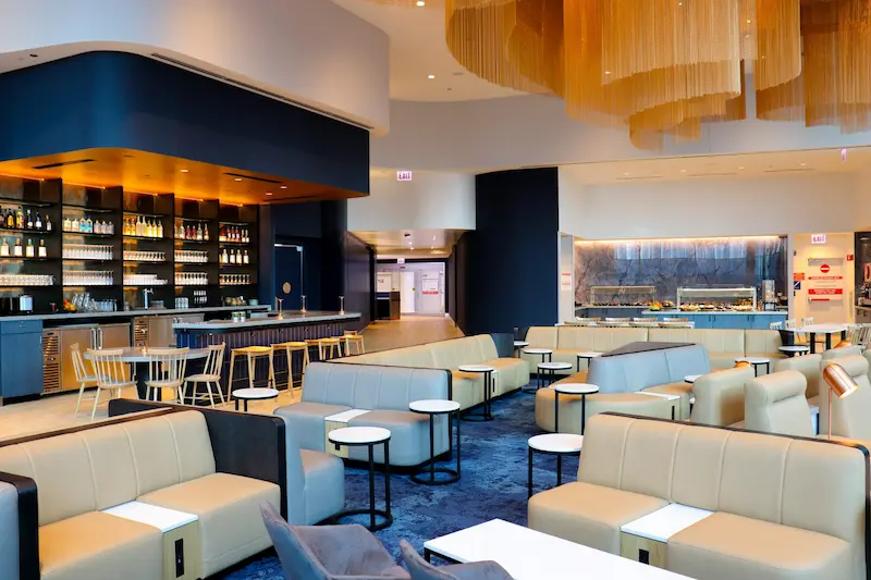 Chicago O'Hare lounge interior