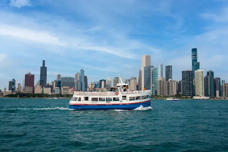 Architecture boat tour viewing Chicago skyscrapers from the water