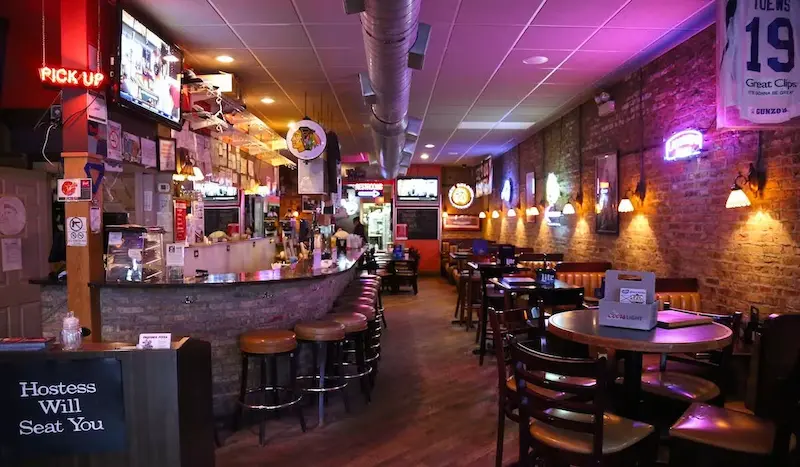 Pequod's Pizza Chicago