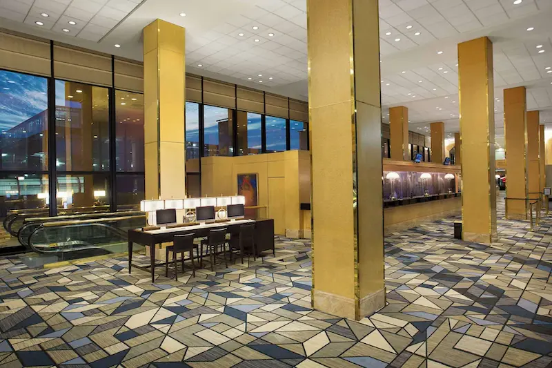 Hilton Chicago O'Hare Exterior