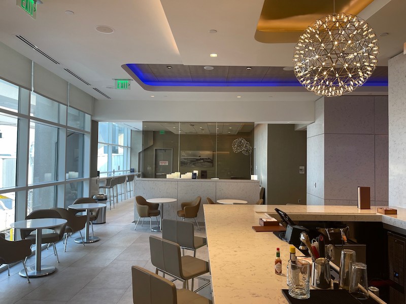 Dallas Airport Lounge