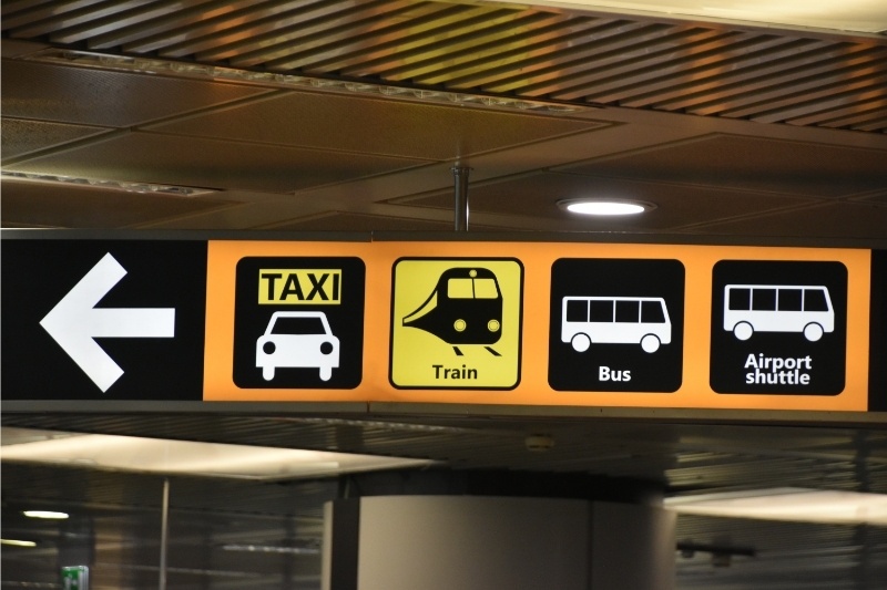 transportation options from city center to Dallas Fort Worth DFW Airport