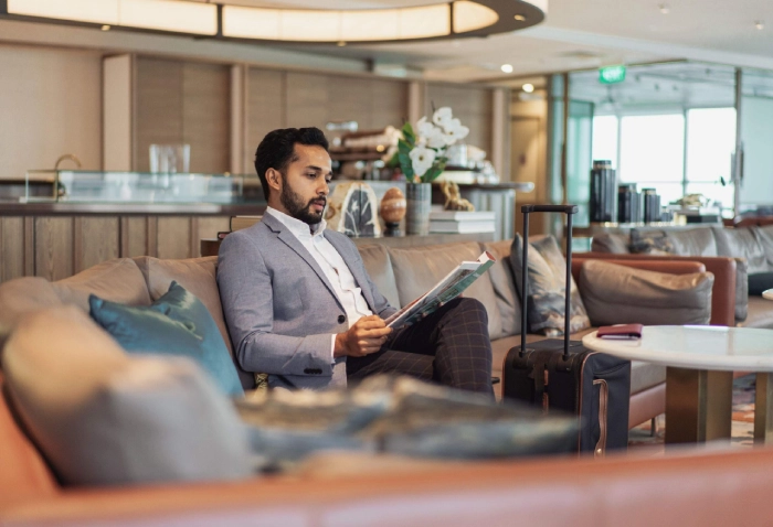 Airport Lounges vs. Other Amenities: Which Offers the Best Airport Experience?