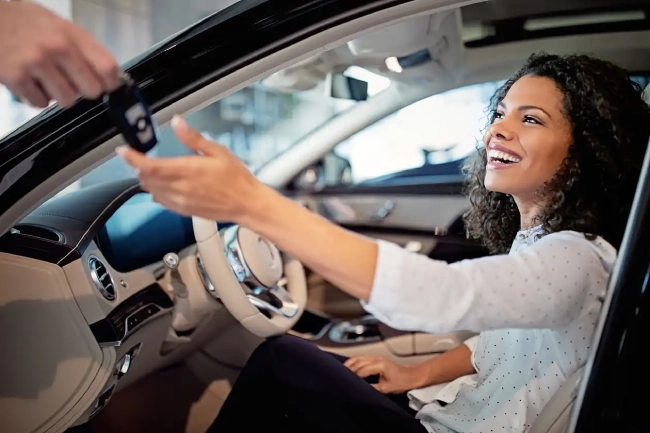rent a car at dubai airport