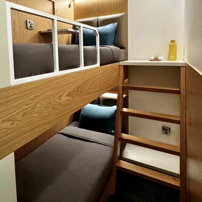 yawn sbunk cabin sleep n fly lounge