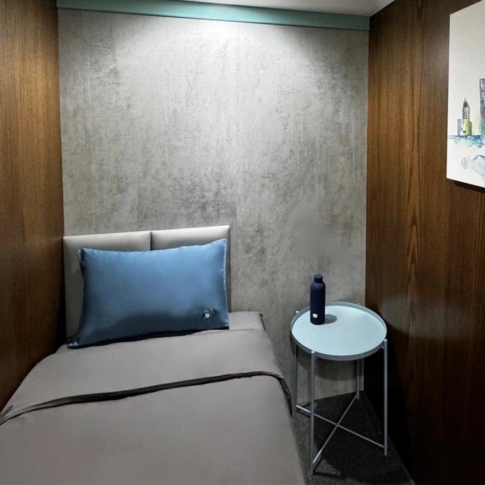 yawn single cabin sleep n fly lounge