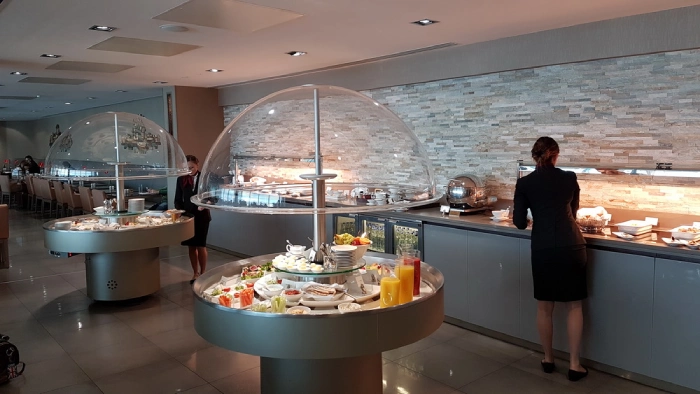emirates lounge at lhr airport terminal 3