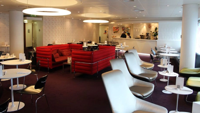 virgin atlantic revivals lounge heathrow airprot in terminal 3