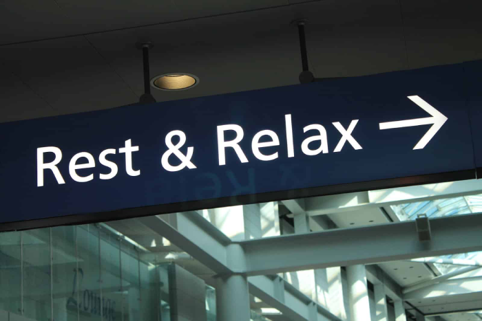 rest and relax at airport lounge