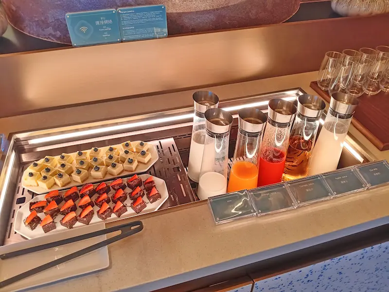 Kyra Lounge Buffet