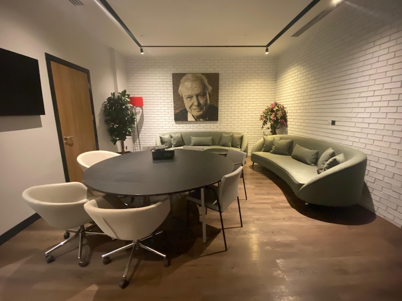 iga business room