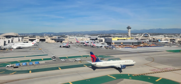 Near-Collision Averted at LAX Airport