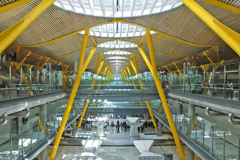 Madrid Terminal 4 long corridor
