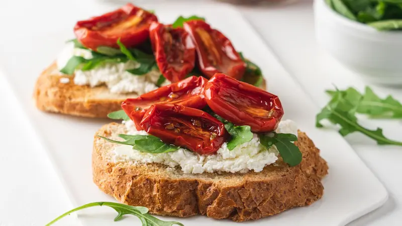 Tostada con tomate