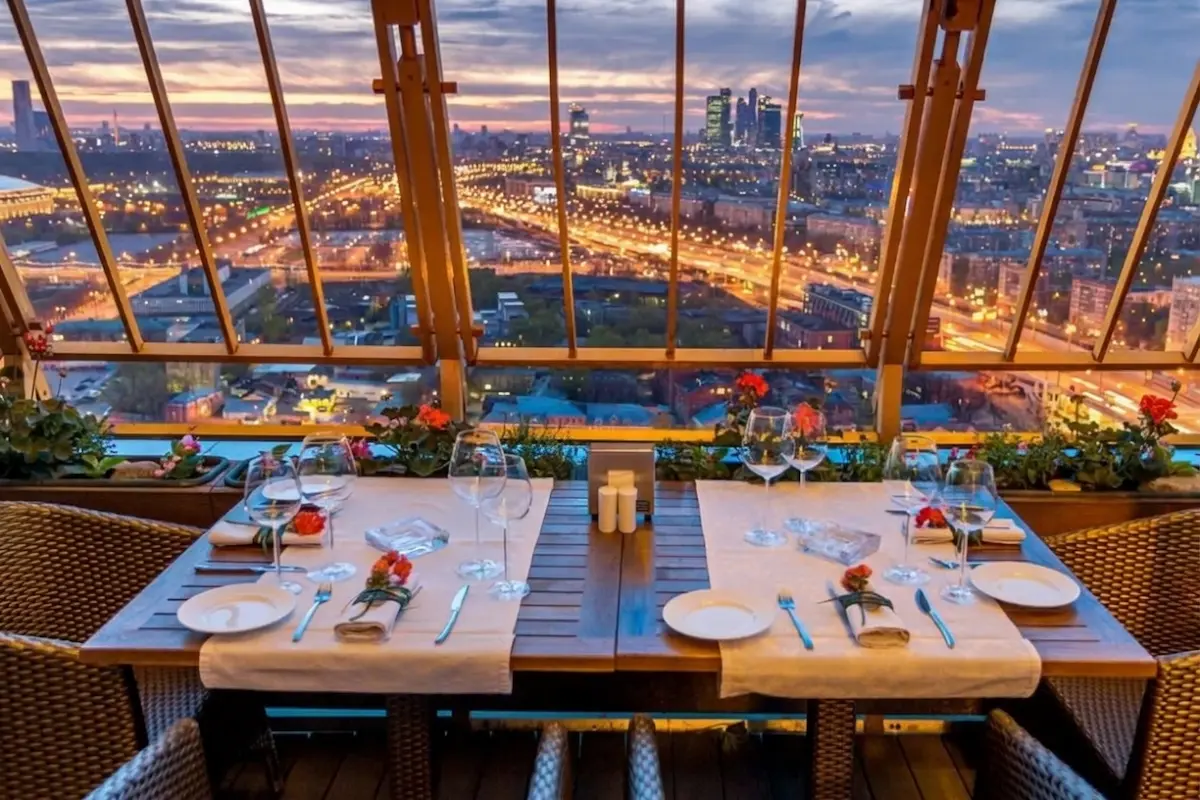 Sky-High Cocktails: White Rabbit and City Space in Moscow