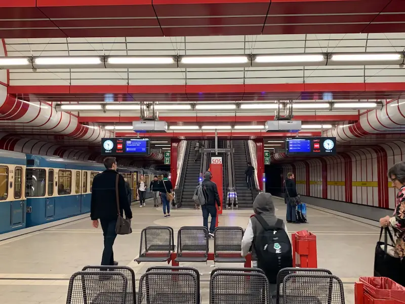 MUC S-Bahn platform