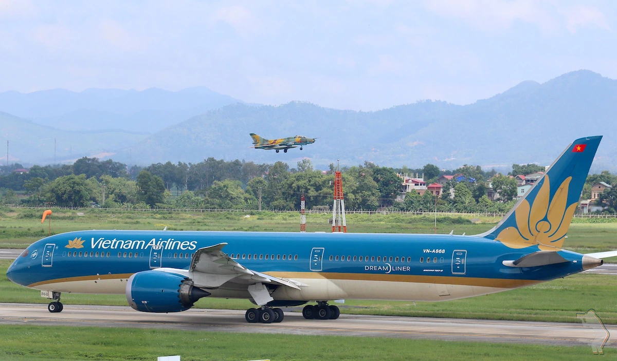 Brake-Pedal Input Revealed in Vietnam Airlines Boeing 787-9 Overrun Incident