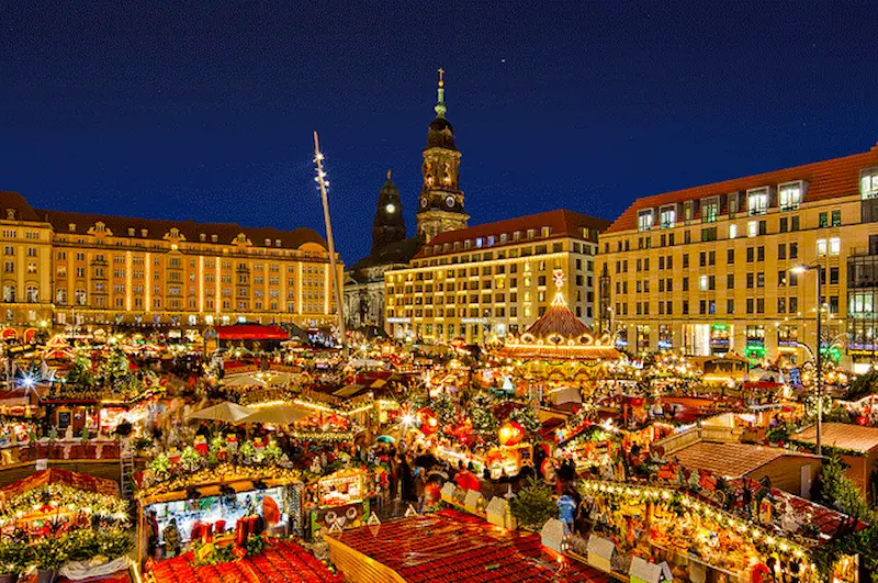 Lights of Piazza Navona Market
