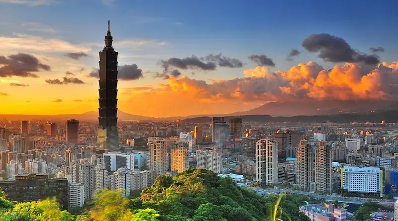 Taipei 101 skyline at sunset