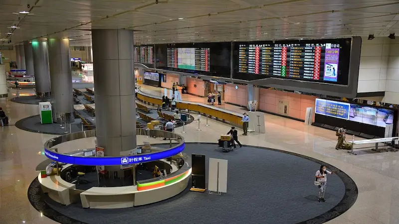 Inside Taiwan Taoyuan Airport Terminal 2