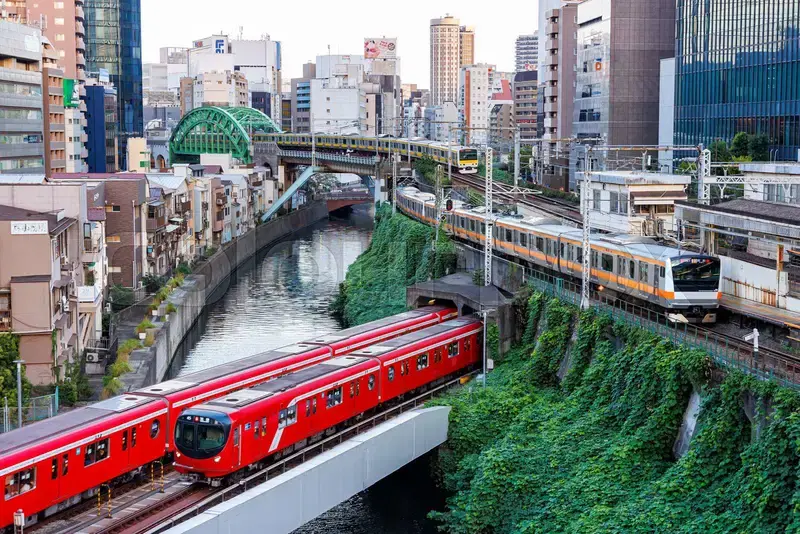 tokyo-city-train
