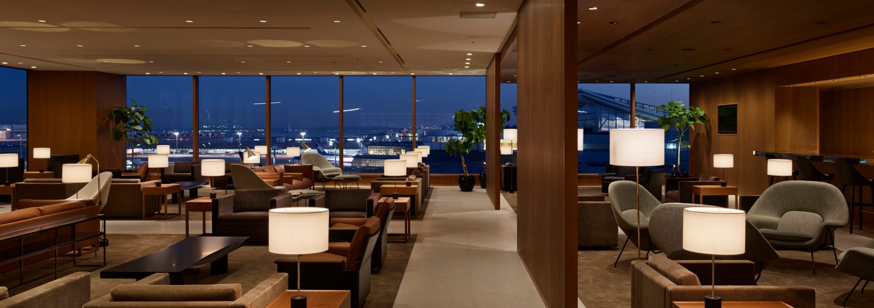 Tokyo Haneda Airport Lounge
